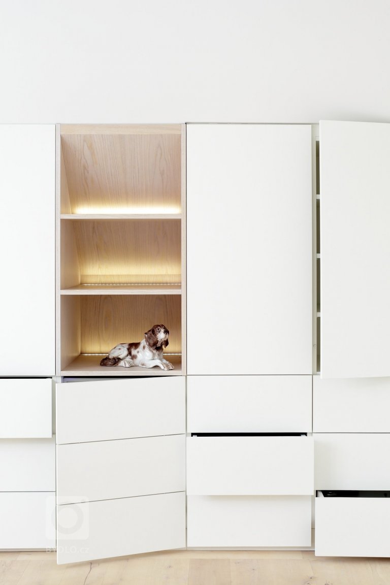 add picture to album