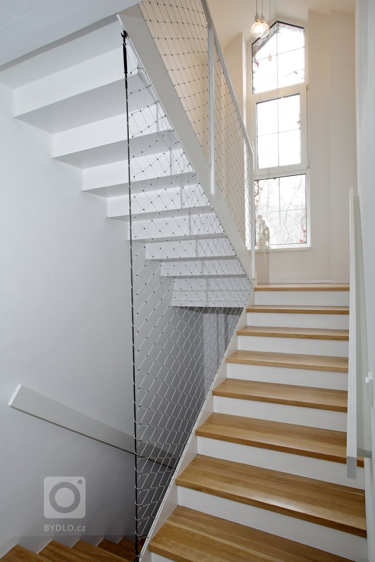 add picture to album