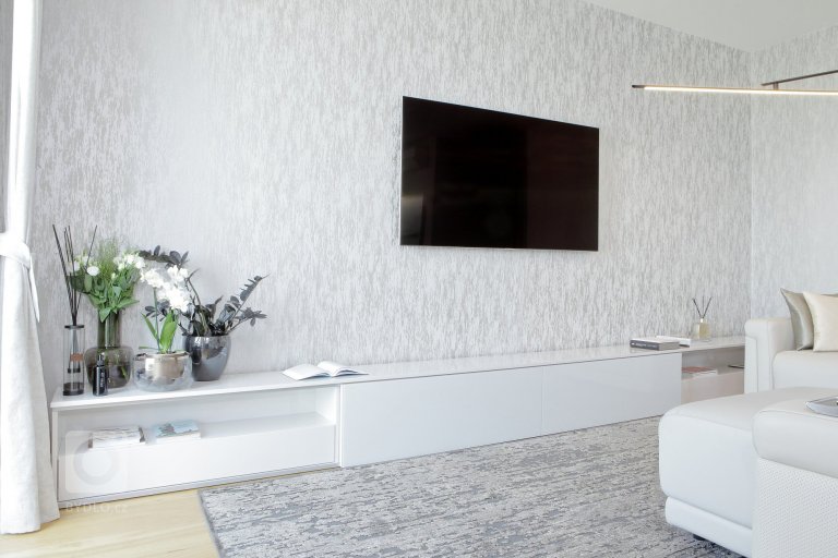 add picture to album