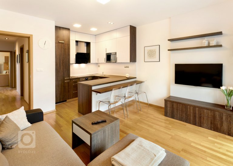 add picture to album