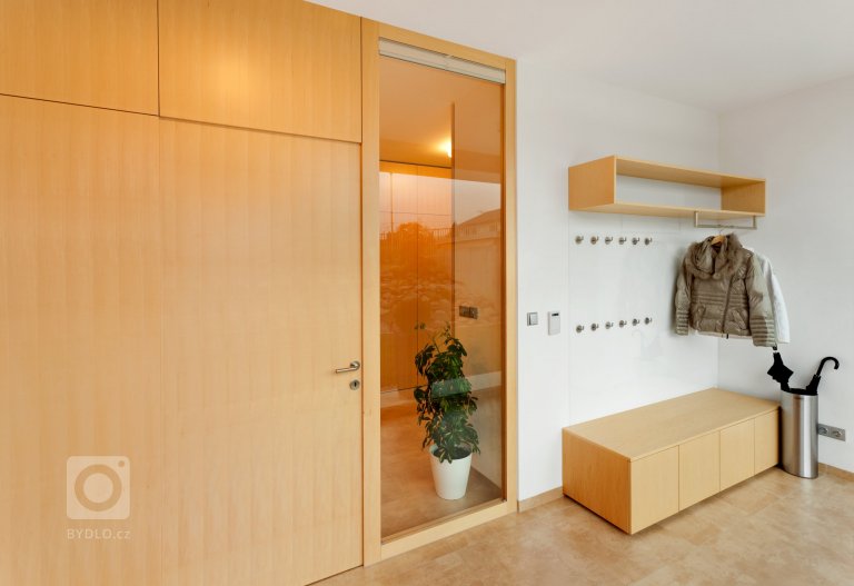 add picture to album