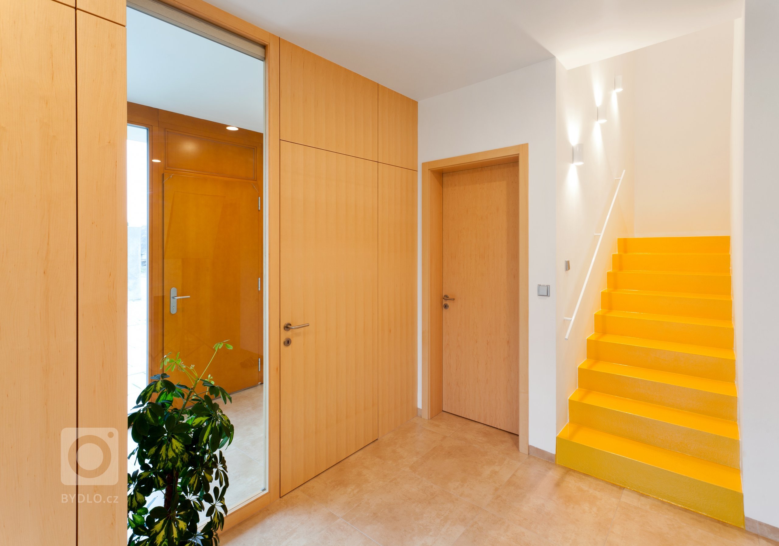 Naprostá dokonalost co se estetiky týče! Pokud máte rádi jednolité, ničím neručené linie, jste na správném místě. Uklidňující tóny světlého kanadského javoru…