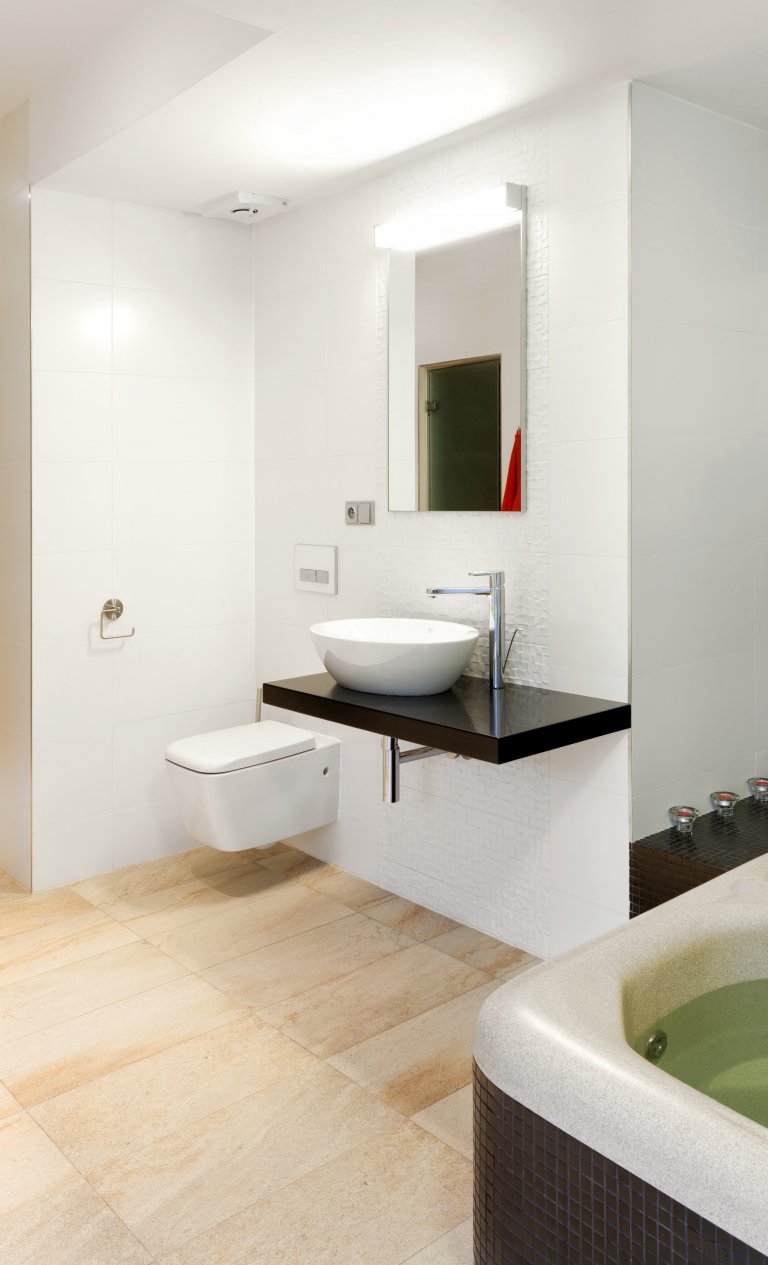 Naprostá dokonalost co se estetiky týče! Pokud máte rádi jednolité, ničím neručené linie, jste na správném místě. Uklidňující tóny světlého kanadského javoru…