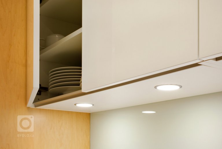 add picture to album