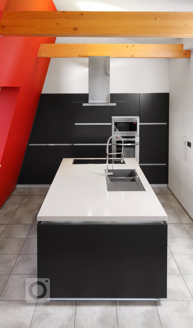 add picture to album