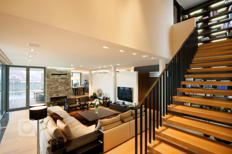 add picture to album