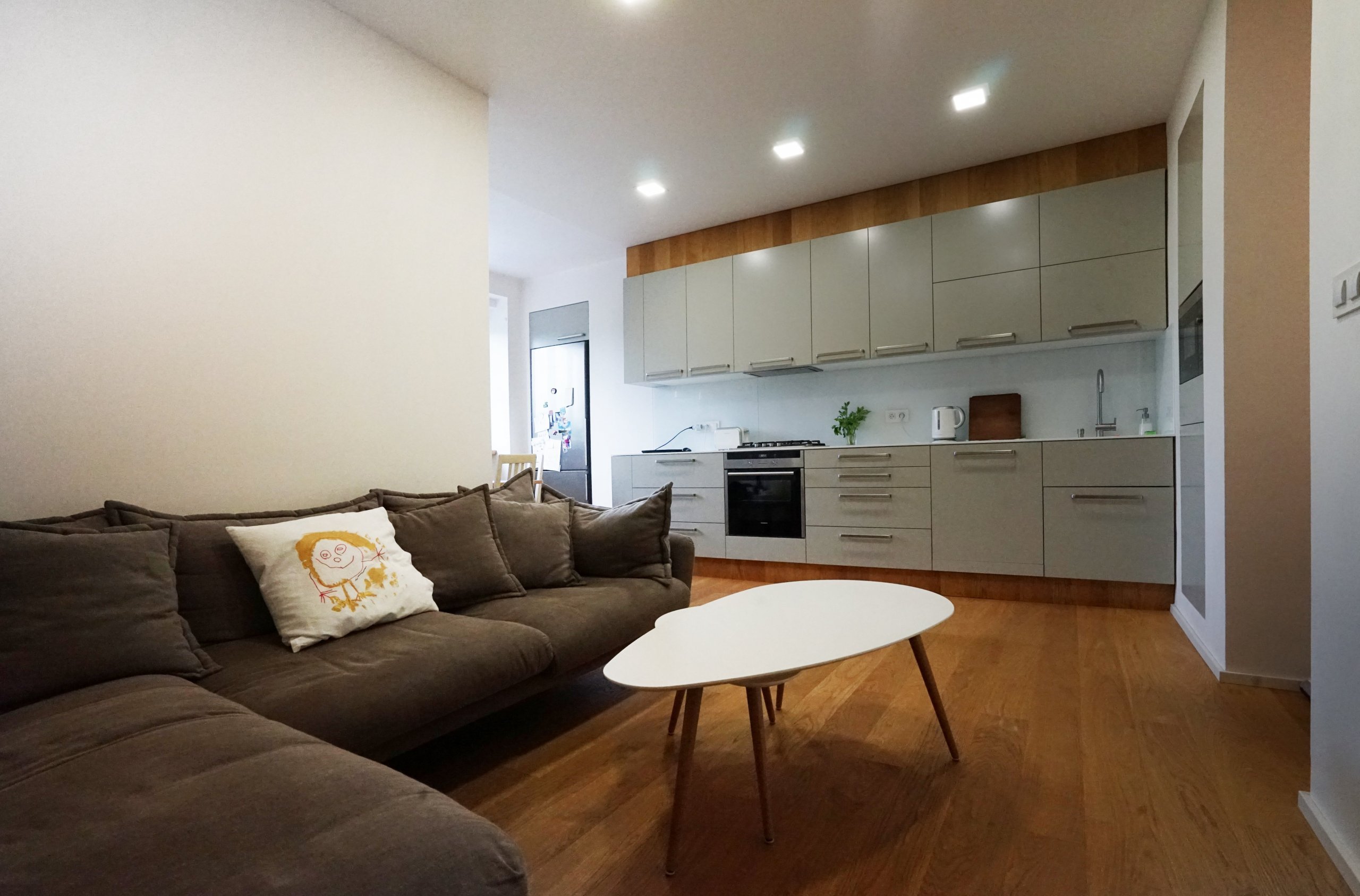 Návrh rekonstrukce malého pražského bytu 60m2 na diposzici 3+kk.
