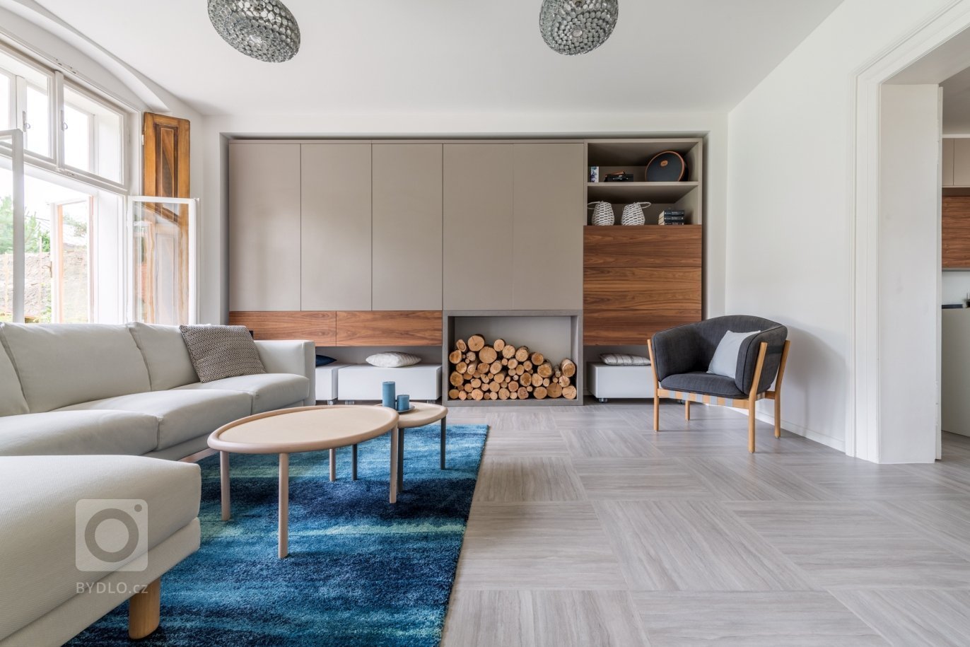 Statek postavený kolem roku 1880 měl typickou podobu české venkovské usedlosti, naším úkolem bylo zhostit se kompletní rekonstrukce interiérů.&nbsp;Požadavkem…