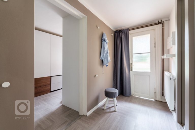 add picture to album