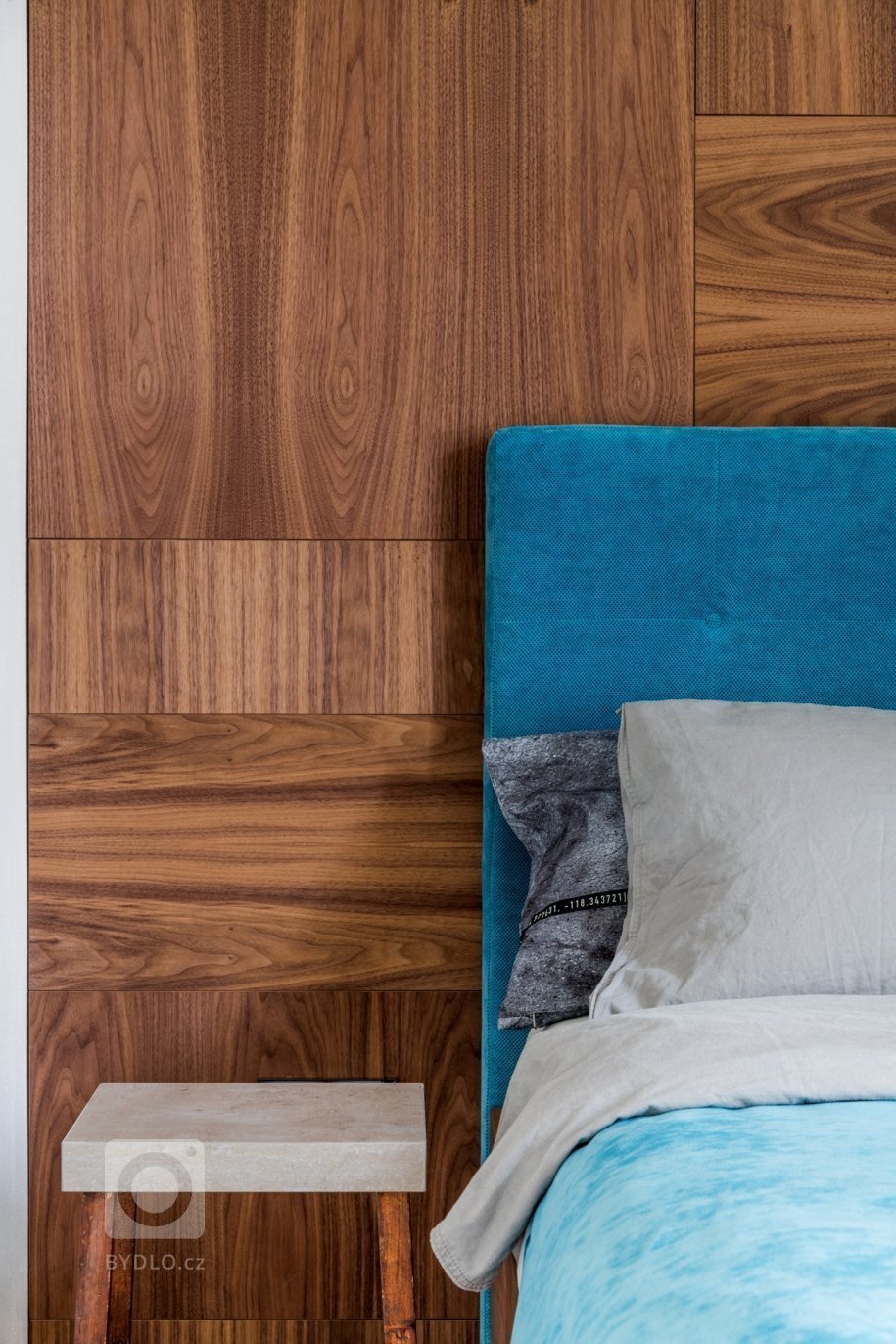 Statek postavený kolem roku 1880 měl typickou podobu české venkovské usedlosti, naším úkolem bylo zhostit se kompletní rekonstrukce interiérů.&nbsp;Požadavkem…