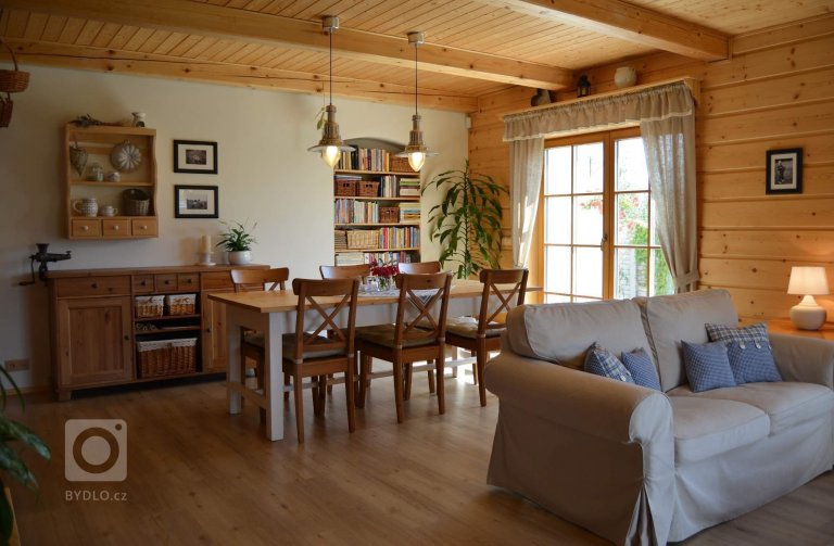 add picture to album