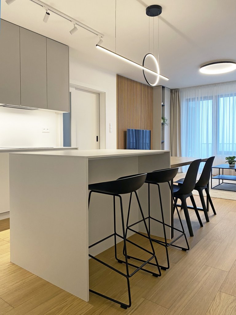 Byt v&nbsp;developerském projektu na okraji Prahy koupili klienti ve fázi, když již nebylo možné provádět žádné klientské změny. Přesto se nakonec rozhodli…