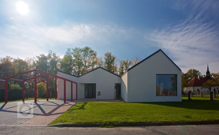 add picture to album