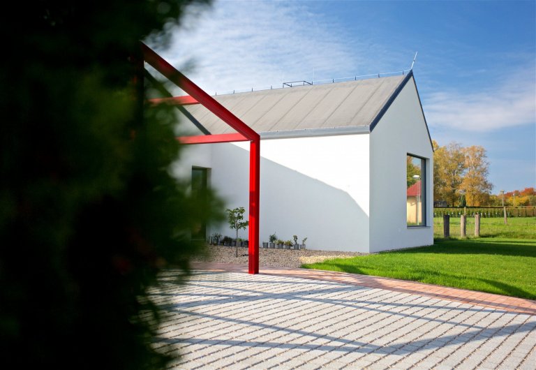 Dům stojí v&nbsp;Chlumci nad Cidlinou, městě, které je známé selskými bouřemi z&nbsp;konce 18. století, povstáním sedláků. Ačkoli nebyly samotné ozbrojené…