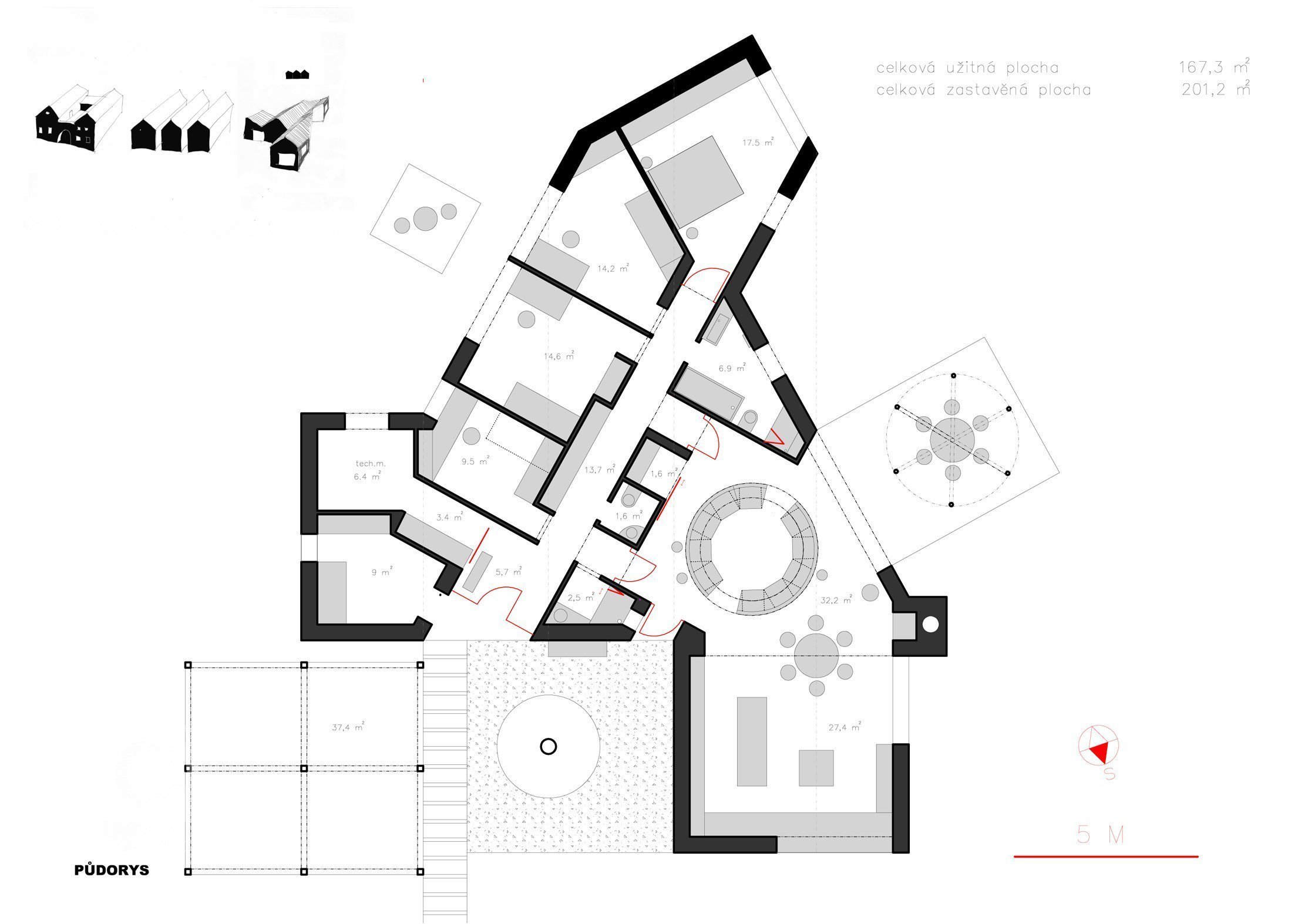 Dům stojí v&nbsp;Chlumci nad Cidlinou, městě, které je známé selskými bouřemi z&nbsp;konce 18. století, povstáním sedláků. Ačkoli nebyly samotné ozbrojené…