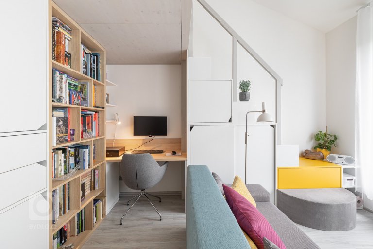 add picture to album